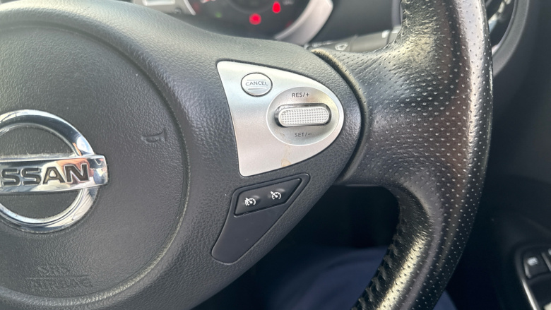 Nissan Juke 1.2 DiG-T Tekna 5dr Petrol Hatchback